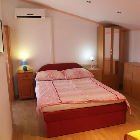 Anamarija Apartment